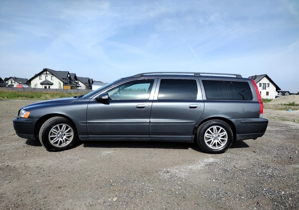 Volvo V70 cena 15000 przebieg: 315425, rok produkcji 2006 z Koło małe 137